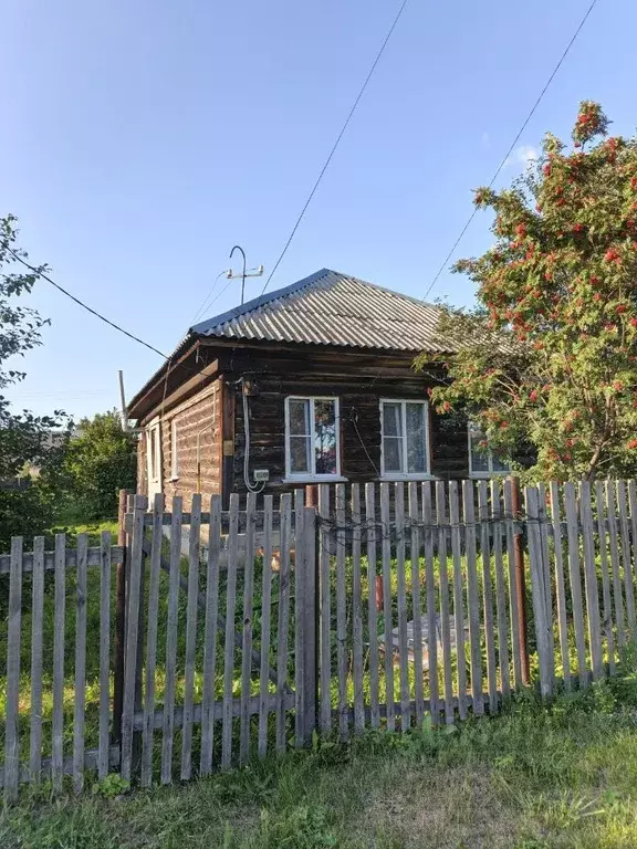 Дом в Алтайский край, Первомайский район, с. Боровиха ул. Кирова, 108 ... - Фото 1