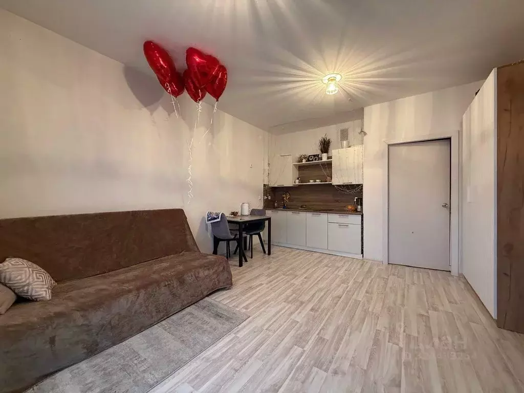 Студия Свердловская область, Екатеринбург бул. Золотистый, 4 (27.0 м) - Фото 1