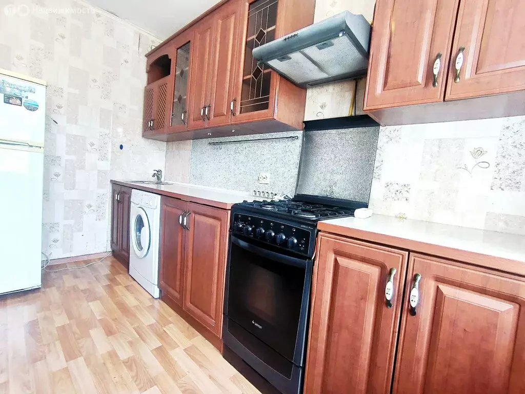 2-комнатная квартира: Батайск, улица Воровского, 21 (55 м) - Фото 1