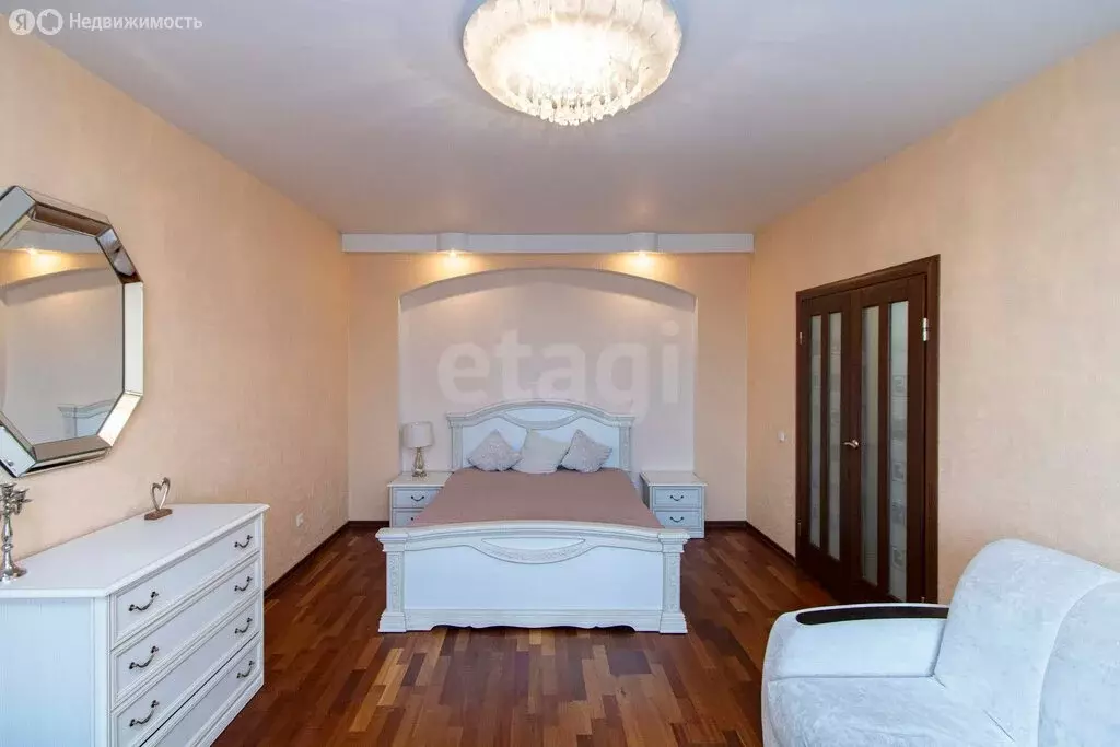 1-комнатная квартира: Тюмень, улица Малыгина, 2 (54.4 м) - Фото 2