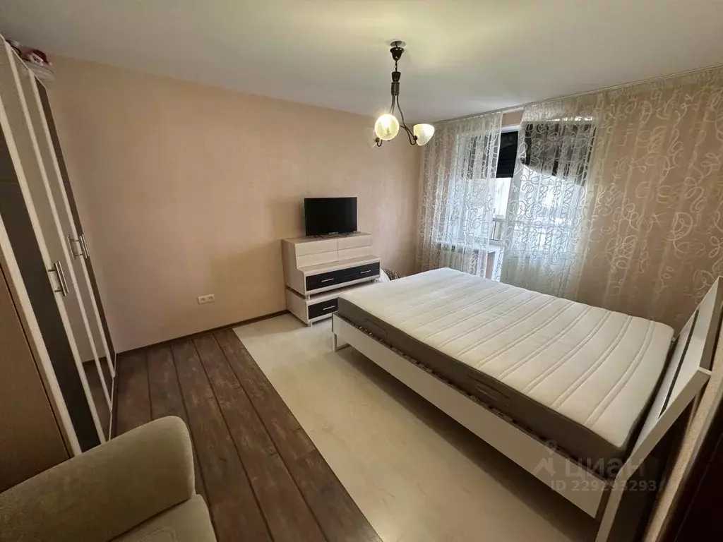 3-к кв. Нижегородская область, Нижний Новгород Большая Печерская ул., ... - Фото 2