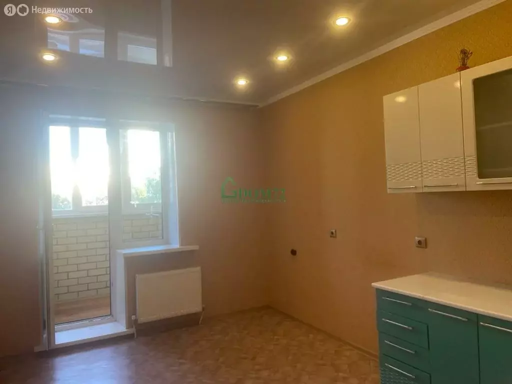 1-комнатная квартира: Тобольск, 10-й микрорайон, 65А (42.5 м) - Фото 0