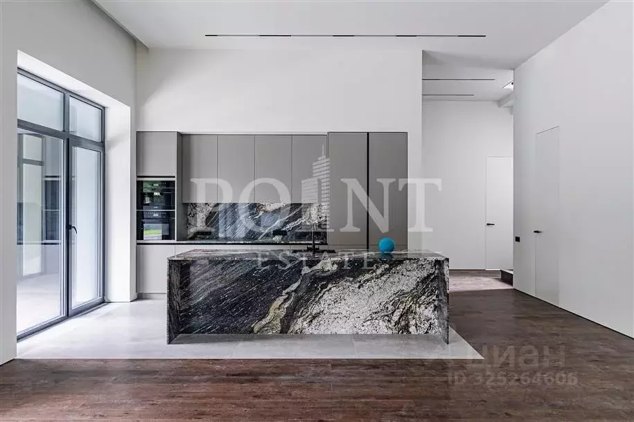 Коттедж в Московская область, Одинцовский городской округ, д. ... - Фото 1