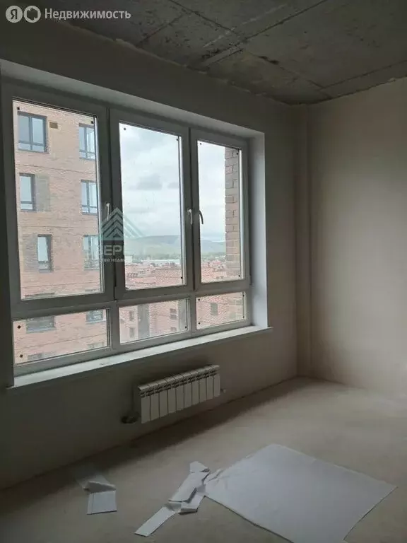 1-комнатная квартира: Абакан, улица Комарова, 7Б (51.8 м) - Фото 0