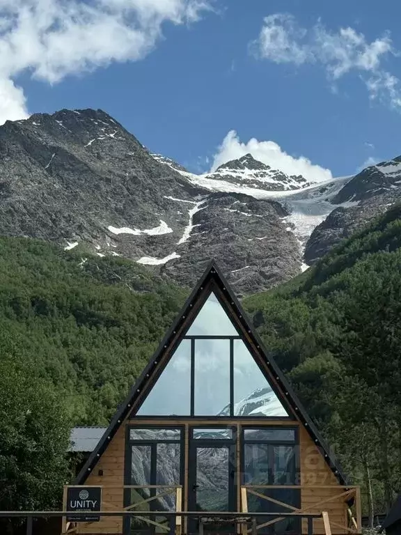 Дом в Кабардино-Балкария, Эльбрусский район, с. Терскол, Горнолыжного ... - Фото 1