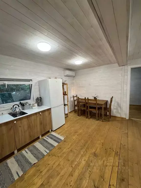 Дом в Краснодарский край, Ейский район, Должанская ст-ца Октябрьская ... - Фото 1