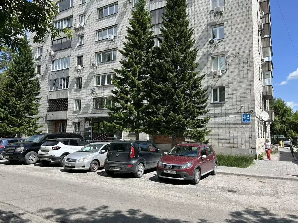 Офис в Новосибирская область, Новосибирск Театральная ул., 42 (884 м) - Фото 1