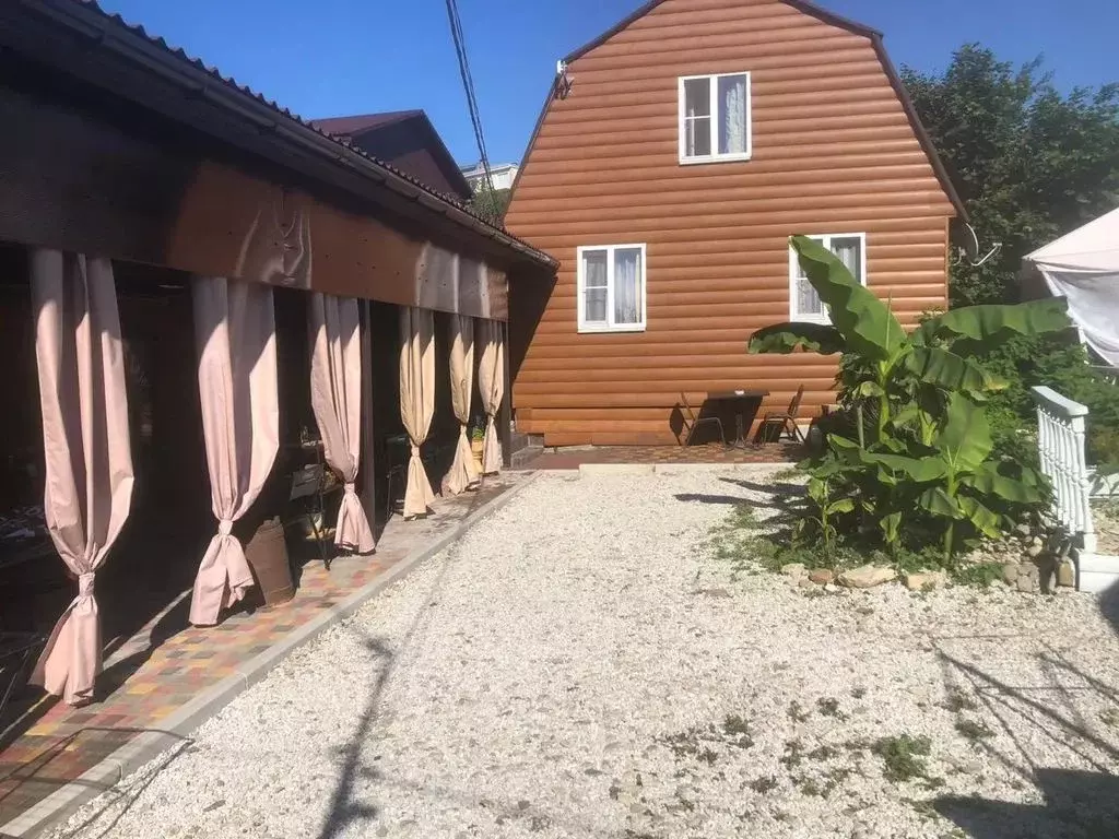 Дом в Краснодарский край, Геленджик городской округ, с. ... - Фото 1