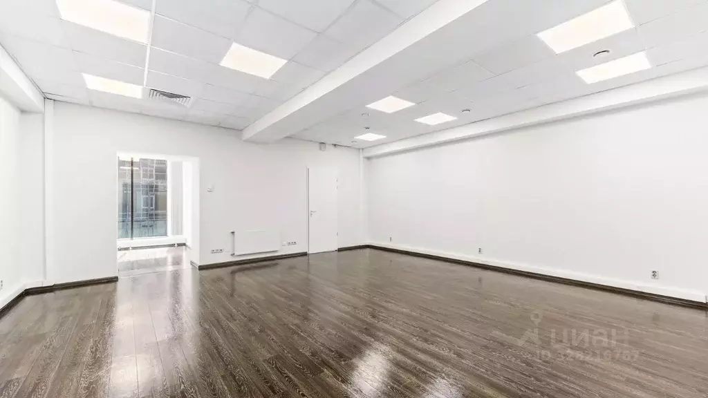 Офис в Санкт-Петербург 7-я Васильевского острова линия, 76 (67 м) - Фото 2