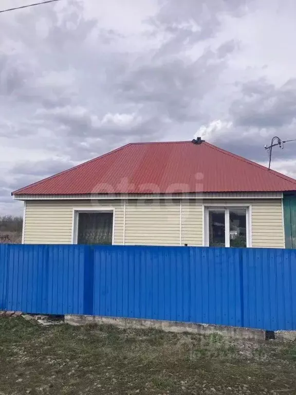 Дом в Кемеровская область, Новокузнецкий муниципальный округ, пос. ... - Фото 1