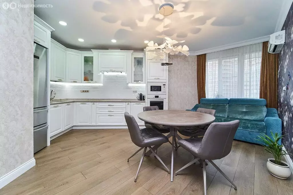 2-комнатная квартира: Краснодар, Российская улица, 79/3к2 (74.6 м) - Фото 1