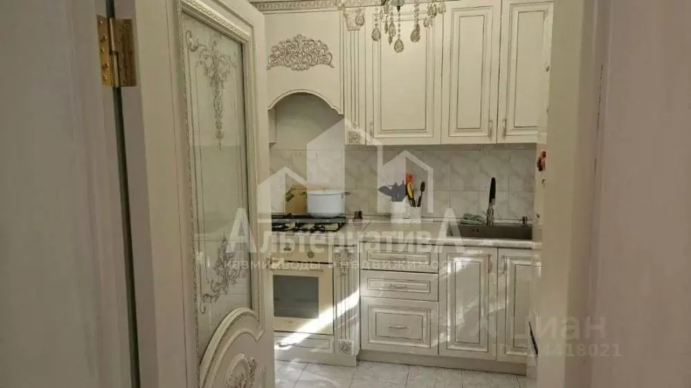 5-к кв. Ставропольский край, Кисловодск Велинградская ул. (92.0 м) - Фото 1