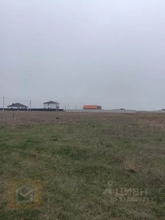 Участок в Крым, Сакский район, с. Уютное  (20.6 сот.) - Фото 0