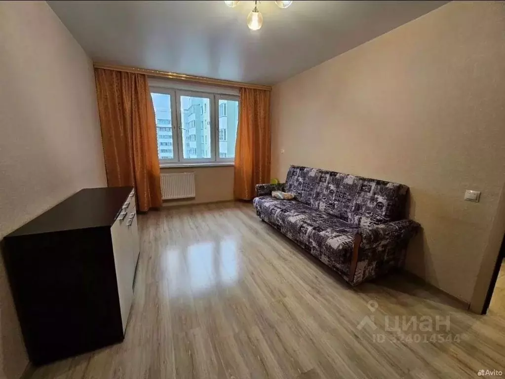 1-к кв. Кировская область, Киров ул. Мостовицкая, 1 (36.0 м) - Фото 1