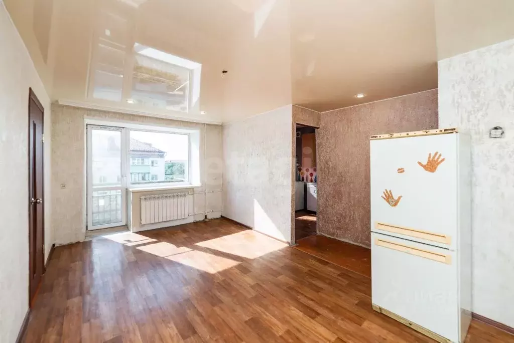 2-к кв. Курганская область, Курган ул. Сухэ-Батора, 10 (45.5 м) - Фото 1