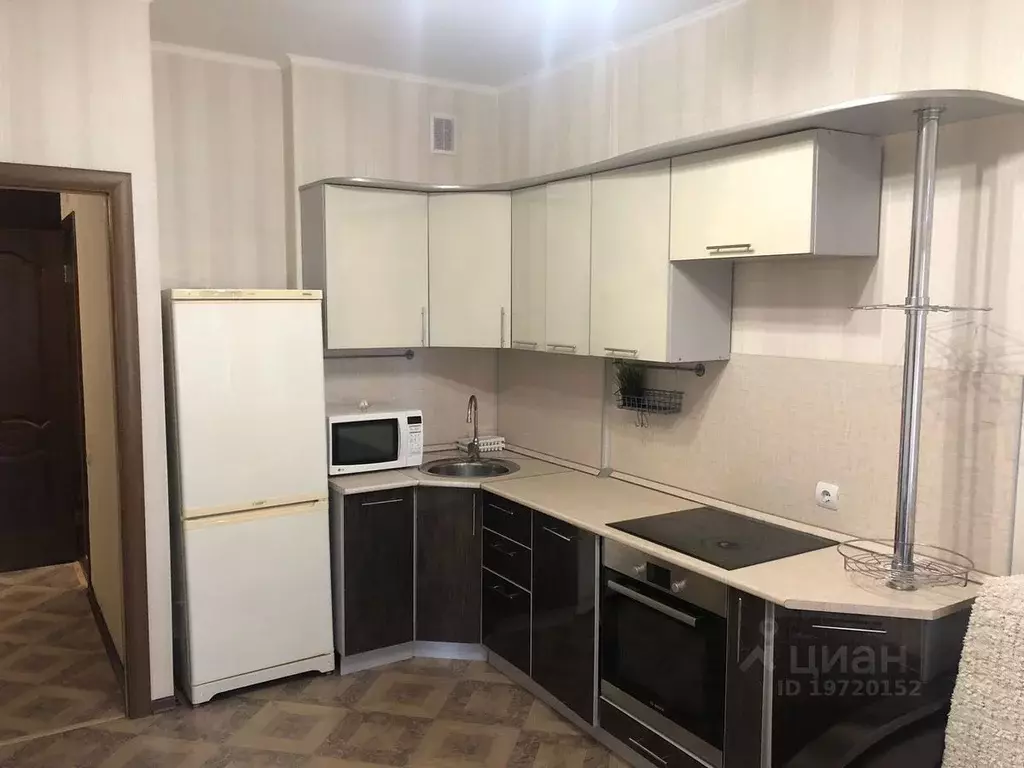 1-к кв. Татарстан, Казань ул. Натана Рахлина, 3 (42.0 м) - Фото 0