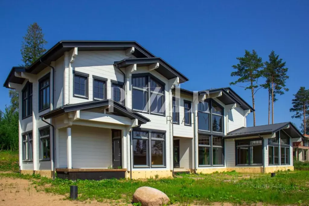 Дом в Ленинградская область, Выборгский район, Первомайское с/пос, ... - Фото 1