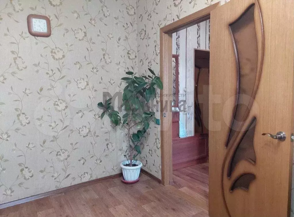 Комната 33,9 м в 9-к., 3/4 эт. - Фото 0