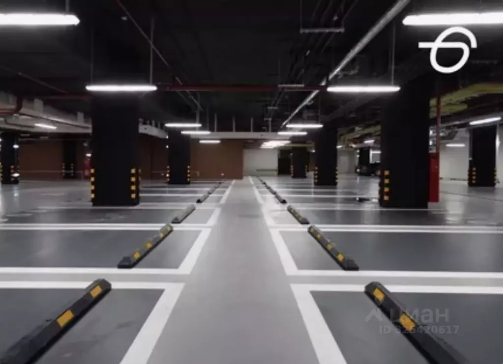 Гараж в Москва Летниковская ул., 11к1 (15 м) - Фото 1