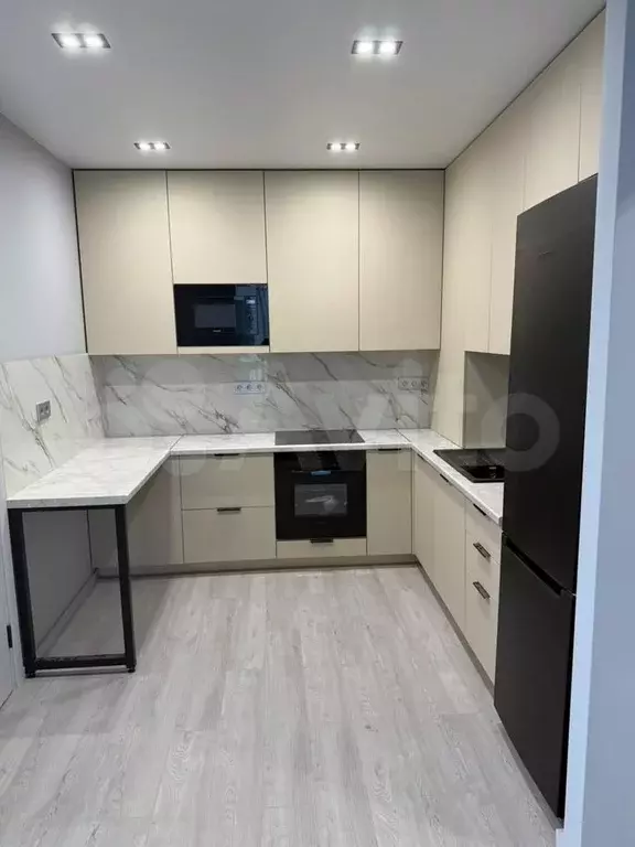 2-к. квартира, 45 м, 17/23 эт. - Фото 0