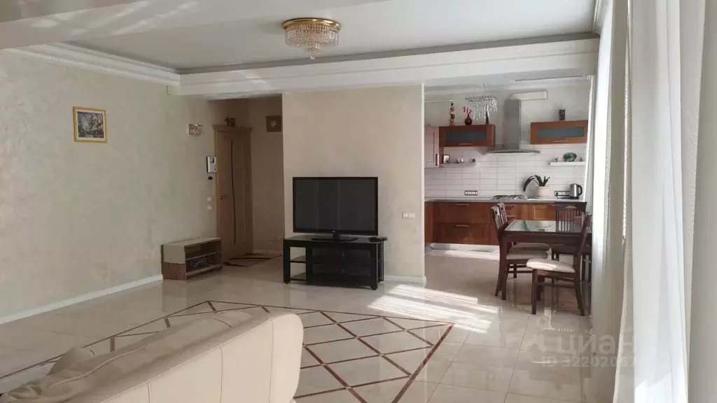 3-к кв. Воронежская область, Воронеж Театральная ул., 26 (88.0 м) - Фото 2