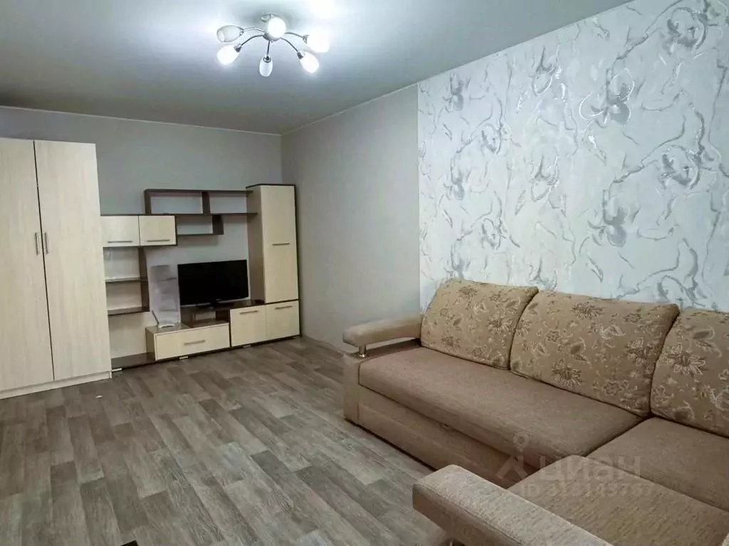 1-к кв. Курганская область, Курган Заозерный жилрайон, 5-й мкр, 18 ... - Фото 0