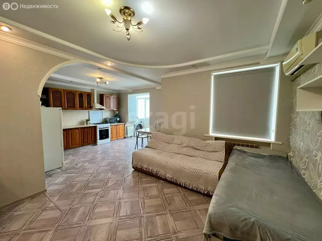 3-комнатная квартира: Черкесск, улица Космонавтов, 33 (71.5 м) - Фото 2