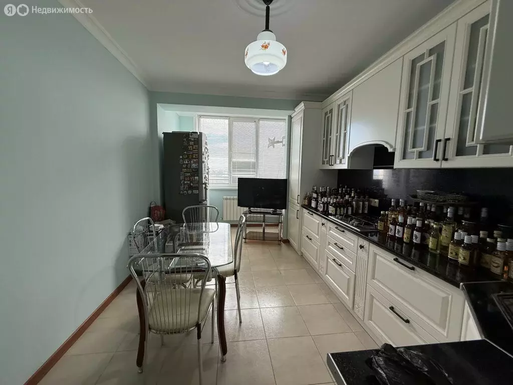 2-комнатная квартира: Дербент, улица У. Буйнакского, 8 (75 м) - Фото 2