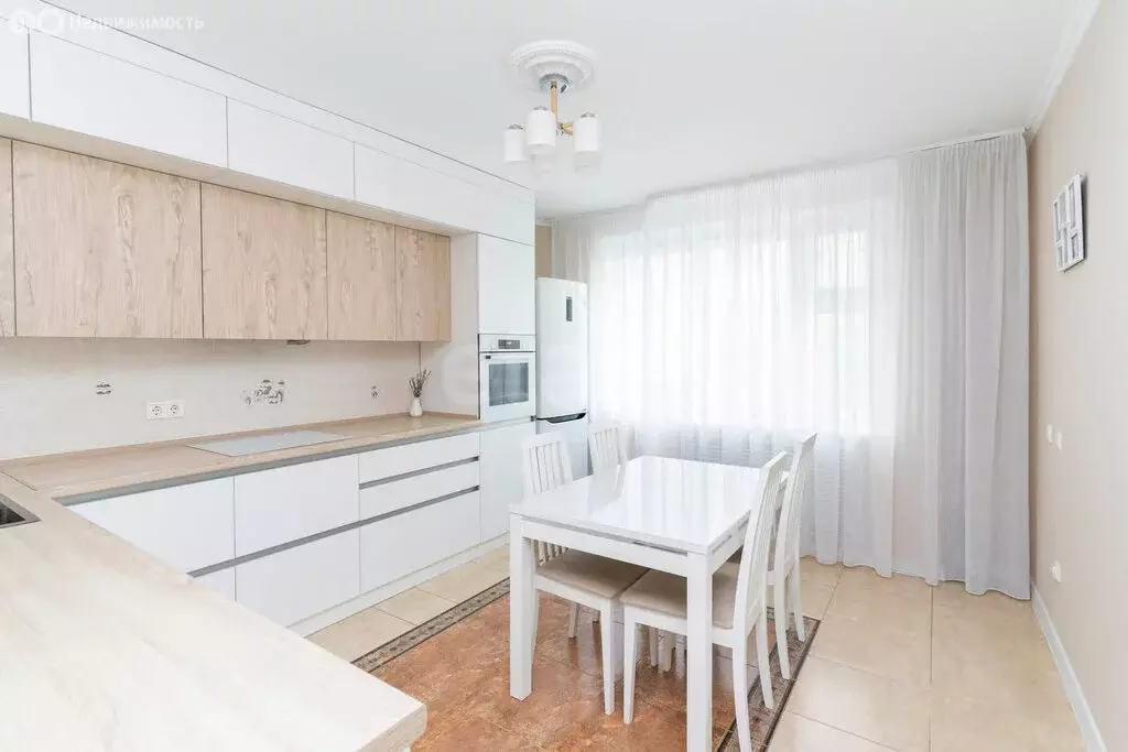 3-комнатная квартира: Тюмень, Широтная улица, 171к4 (91.3 м) - Фото 1