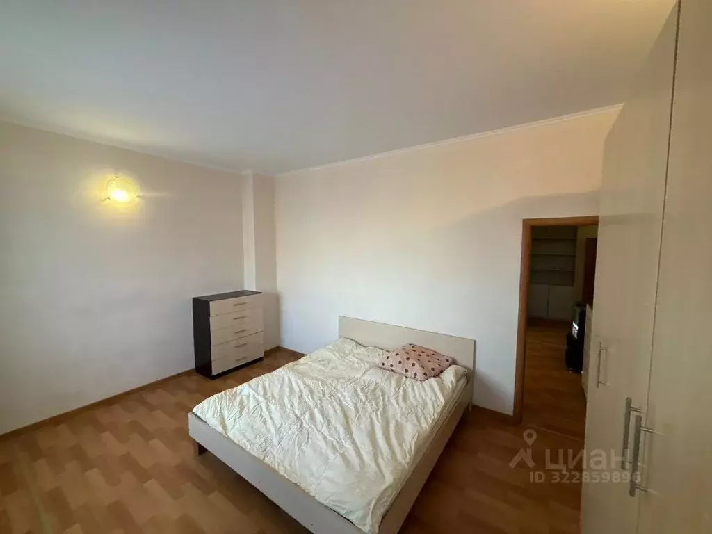 2-к кв. Приморский край, Владивосток Отлогая ул., 10 (70.0 м) - Фото 1