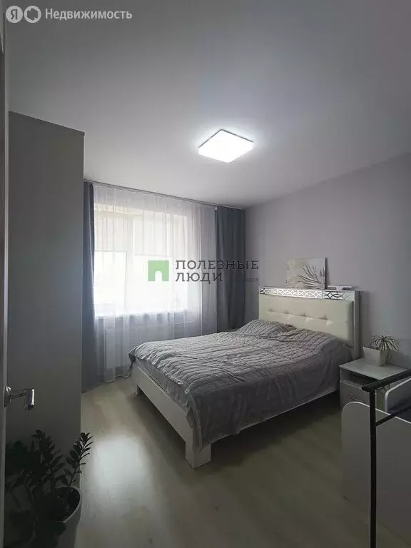 2-комнатная квартира: Ижевск, улица Архитектора П.П. Берша, 33 (51.8 ... - Фото 2