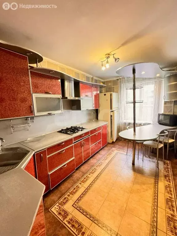 4-комнатная квартира: Белгород, 10-й микрорайон, улица 60 лет Октября, ... - Фото 1