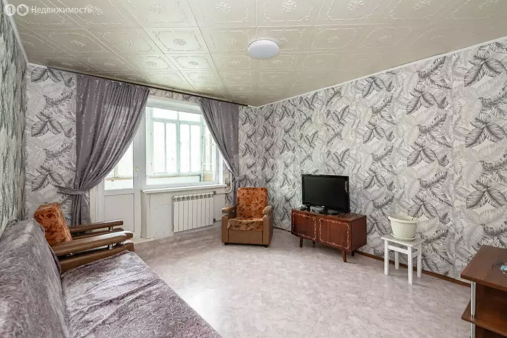 2-комнатная квартира: Новосибирск, улица Твардовского, 12 (56 м) - Фото 0