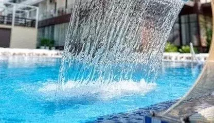 Дом в Краснодарский край, Геленджик Курортная ул., 14Бк2 (600 м) - Фото 1