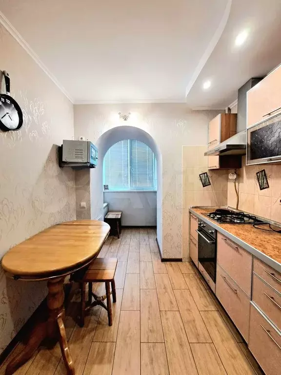 1-к. квартира, 45 м, 1/9 эт. - Фото 0
