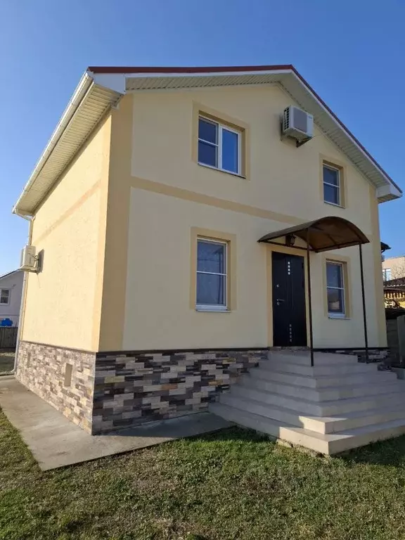 Дом в Краснодарский край, Новороссийск ул. Вишневецкого, 47 (100 м) - Фото 0