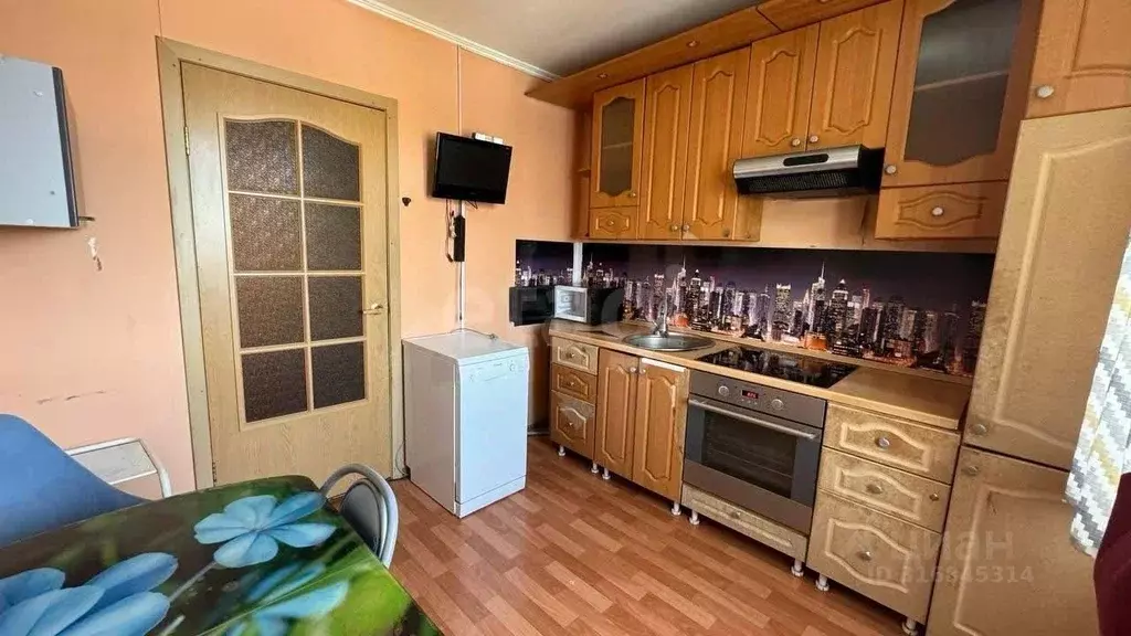 3-к кв. Ханты-Мансийский АО, Когалым Молодежная ул., 2 (61.2 м) - Фото 0