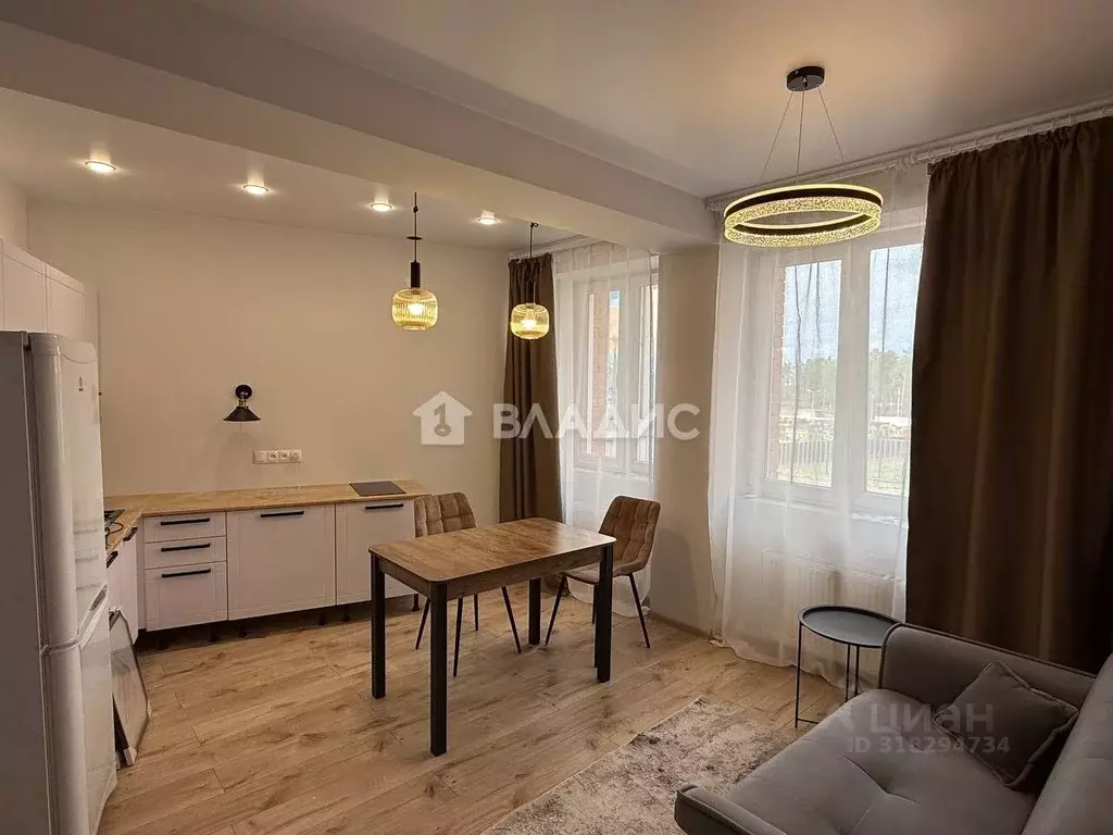 2-к кв. Бурятия, Улан-Удэ 102-й мкр, ул. Ринчино, 39к1 (41.8 м) - Фото 0
