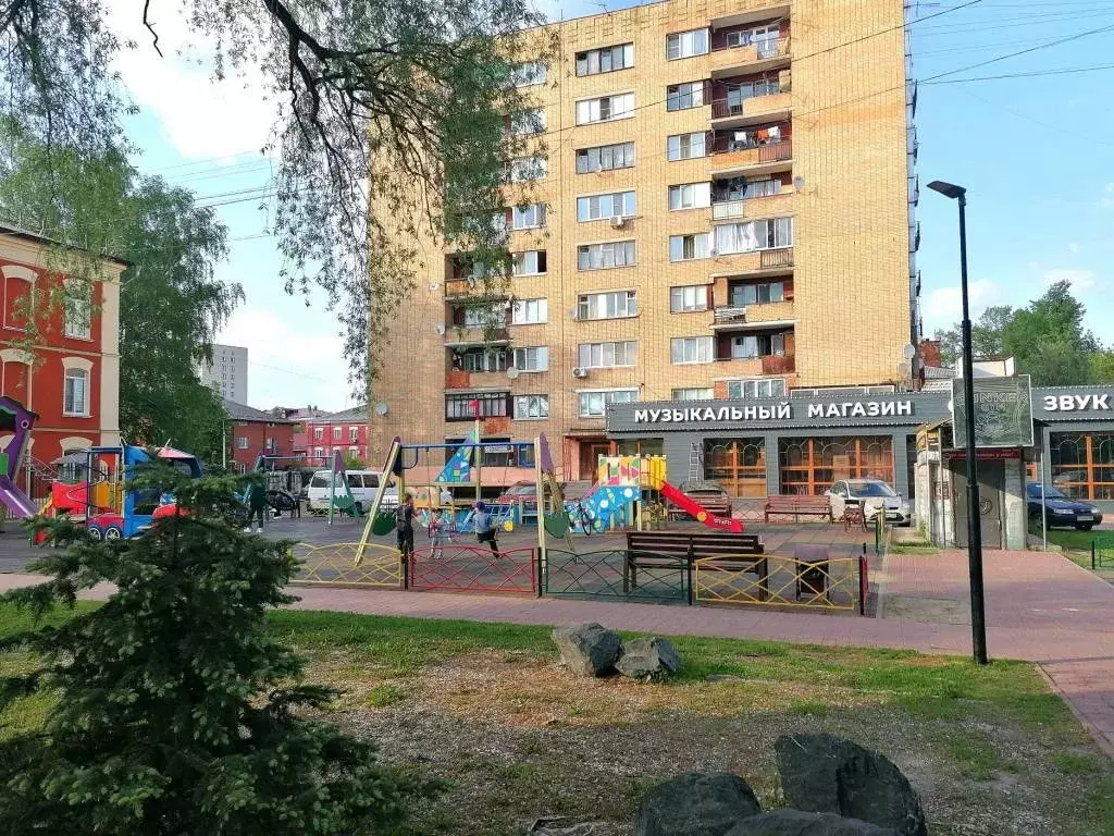 Продается комната в 4-комнатной квартире - Фото 1