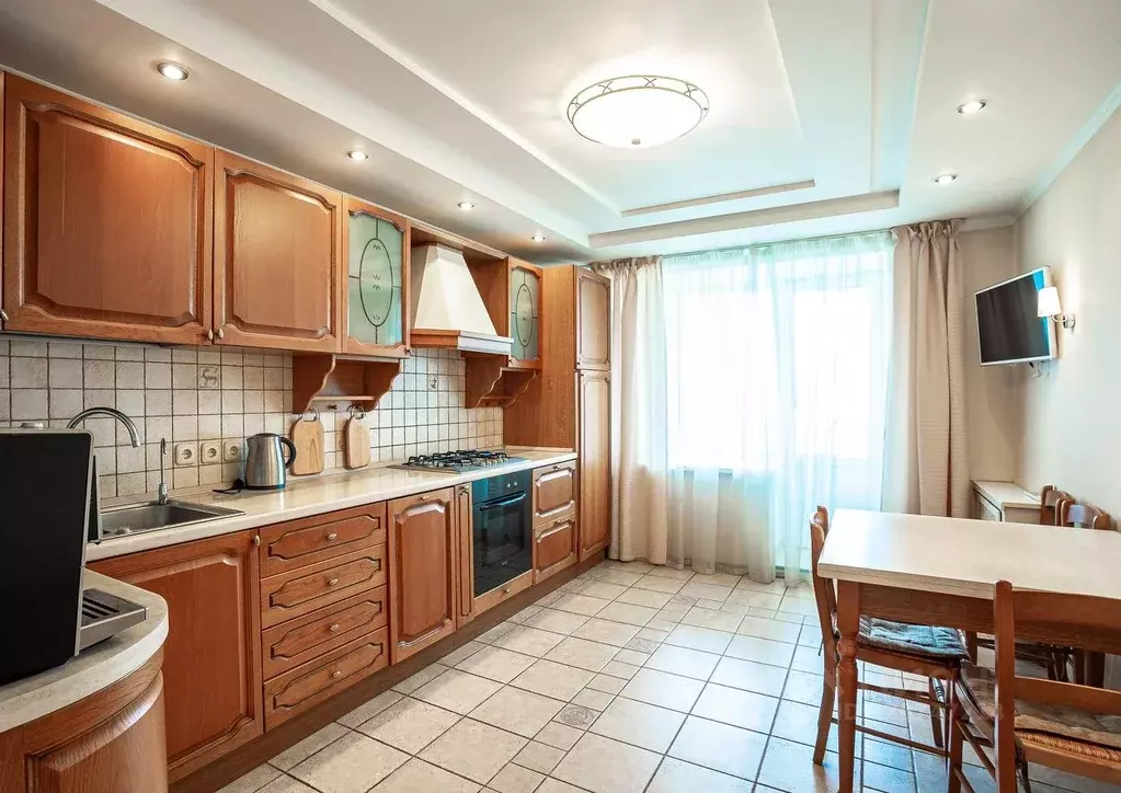 5-к кв. Вологодская область, Вологда ул. Возрождения, 24 (160.1 м) - Фото 1