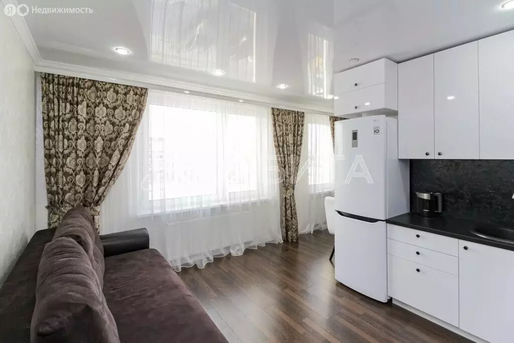 1-комнатная квартира: Тюмень, Стройотрядовская улица, 12 (36.4 м) - Фото 2