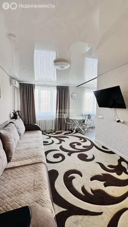 2-комнатная квартира: Нижнекамск, проспект Химиков, 36А (43.8 м) - Фото 0
