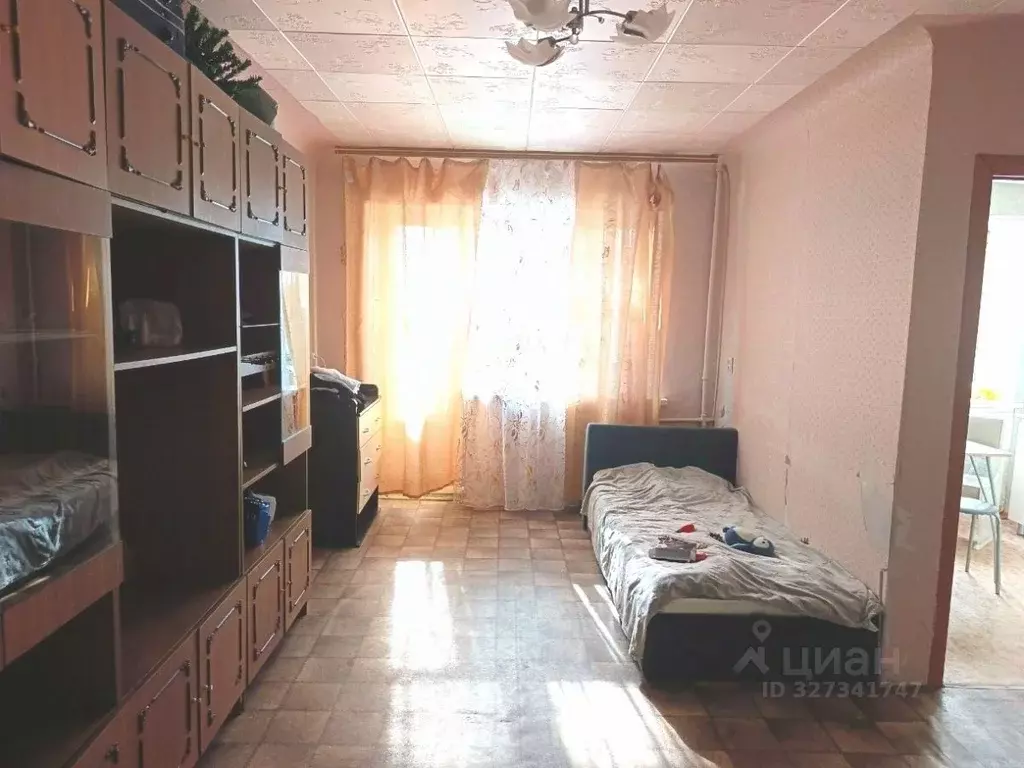 3-к кв. Волгоградская область, Волгоград ул. Кузнецова, 17 (55.0 м) - Фото 0