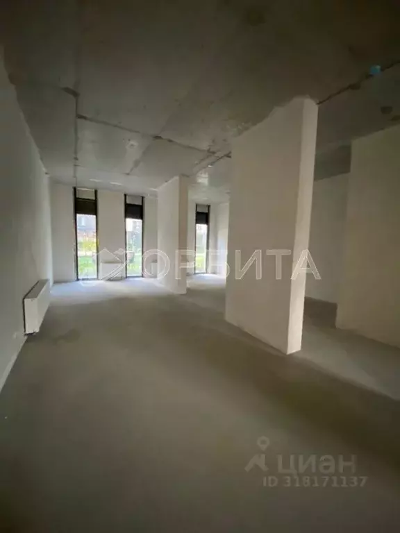 Помещение свободного назначения в Тюменская область, Тюмень ул. ... - Фото 1