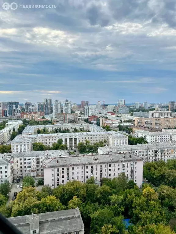 1-комнатная квартира: Екатеринбург, улица Свердлова, 32 (37 м) - Фото 1