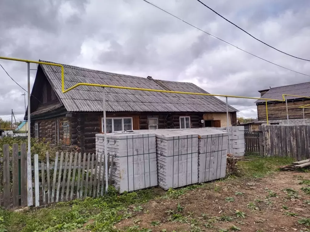 Дом в Свердловская область, Верхняя Салда ул. Уральских Рабочих, 44 ... - Фото 0