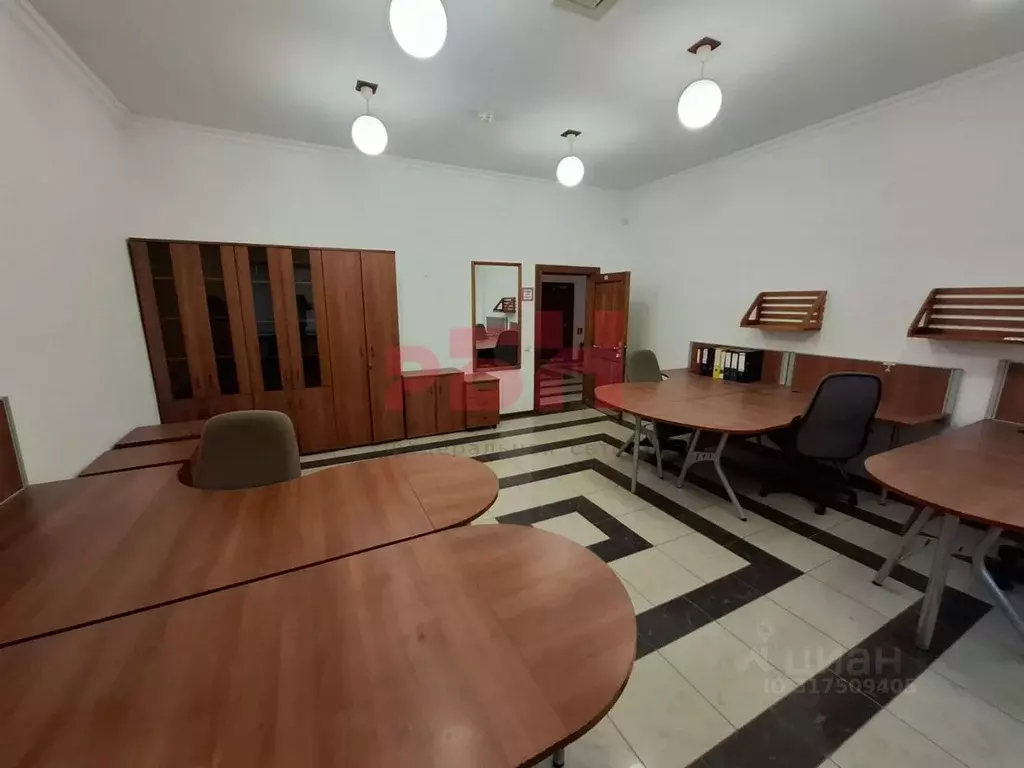 Офис в Самарская область, Самара просп. Кирова, 41А (5000 м) - Фото 1