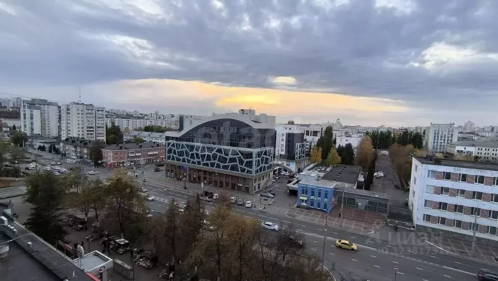 4-к кв. Белгородская область, Белгород ул. Белгородского полка, 34 ... - Фото 1