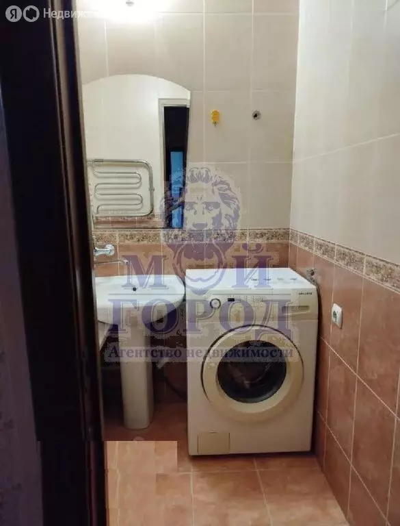 2-комнатная квартира: Батайск, улица Воровского, 61 (54 м) - Фото 1