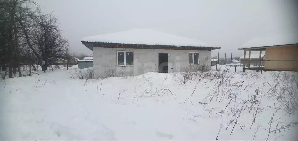 Дом в Саратовская область, Саратов проезд 6-й Назаровский, 7 (117 м) - Фото 1